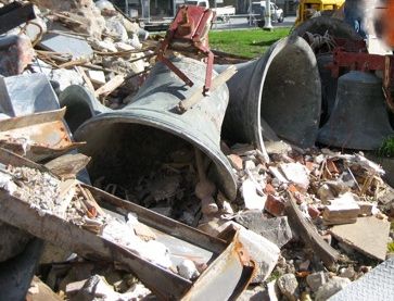 Christchurch bells among the debris